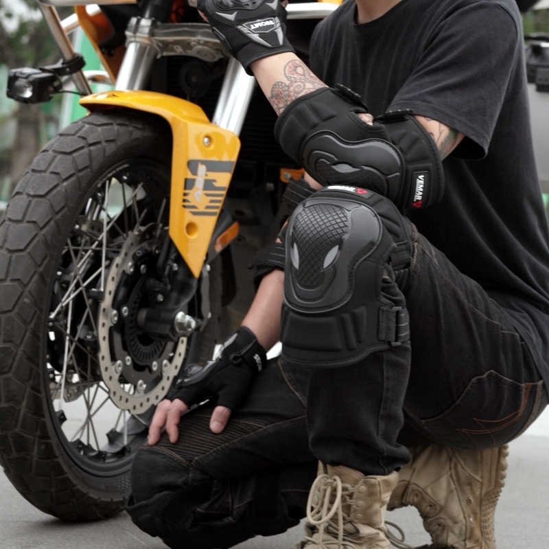 Set di 4 Protezioni per Ginocc - Motorcycle Gear For Woman recensione e prezzo